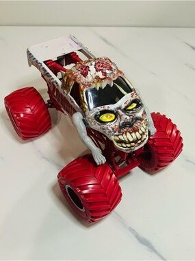 Monster Jam Zombie Monster Truck